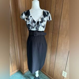 White House Black Market Woman’s Butterfly Sleeve Bodycon Dress